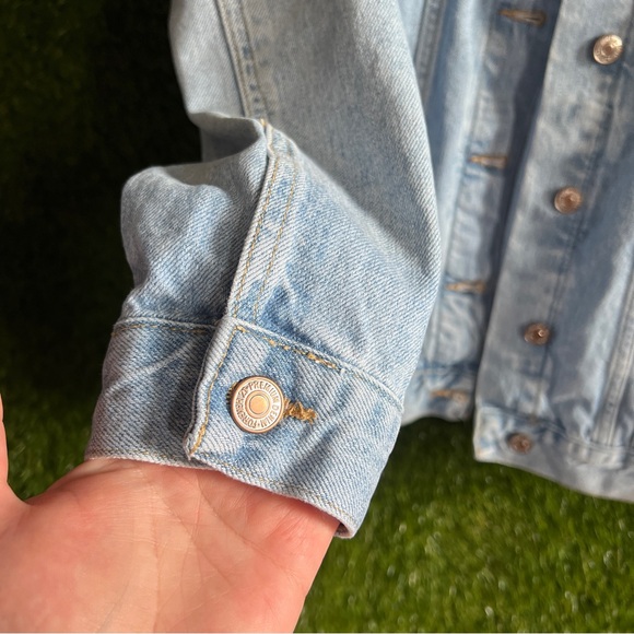 Forever 21 Denim Jean Jacket - Picture 5 of 7